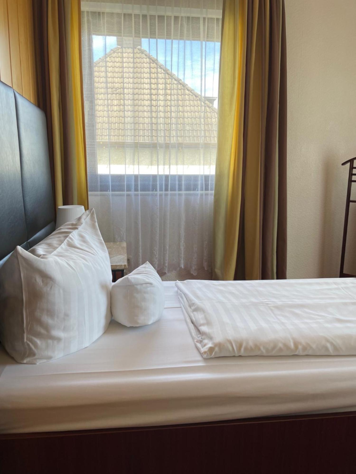 Hotel Schaefer ジーゲン エクステリア 写真